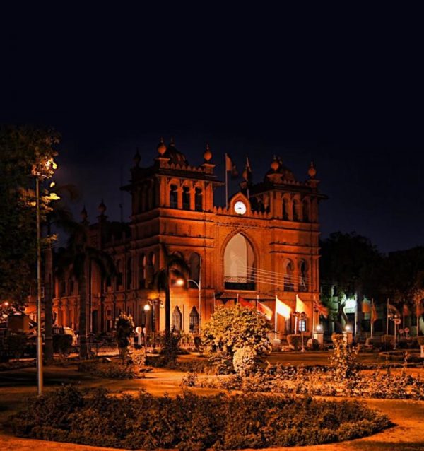 town_hall_wall_clock_lahore_4
